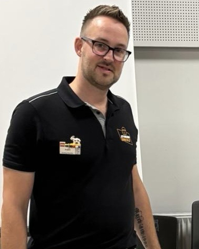 Portretfoto van Arjen, collector & techniek van Stichting Blockhûs